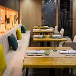 萨拉戈萨中心文奇酒店 4*