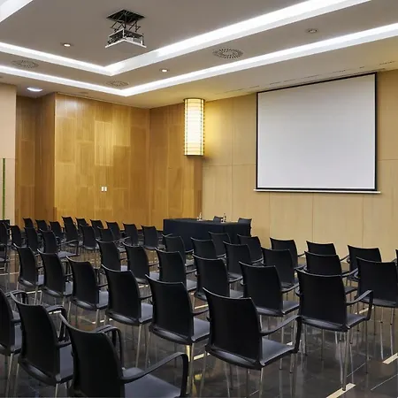 Vincci Zentro Otel Zaragoza