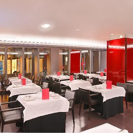 Hotel Vincci Zentro 4*