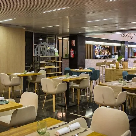 Hotel Vincci Zentro 4*