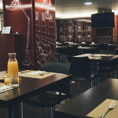 酒店 萨拉戈萨中心文奇酒店 4*