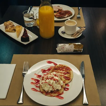 Hotel Vincci Zentro 4*