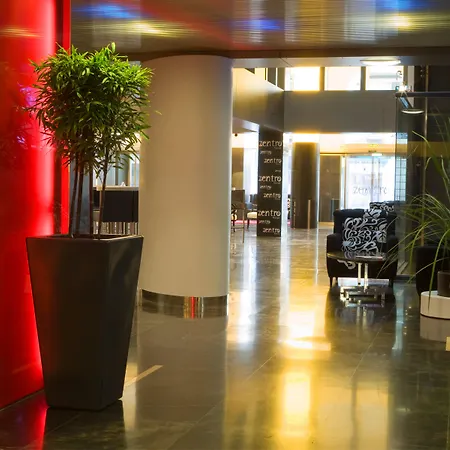 Vincci Zentro Otel Zaragoza