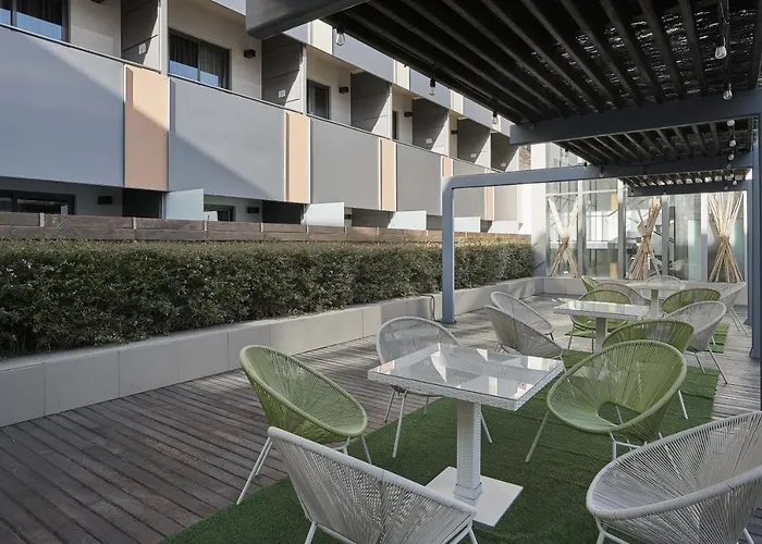 Vincci Zentro فندق 4*