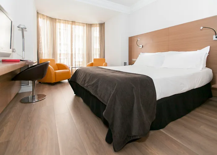 ホテル ヴィンチ ゼントロ サラゴサ