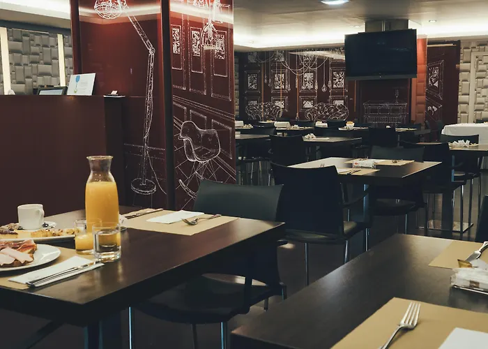 Hotel Vincci Zentro 4*