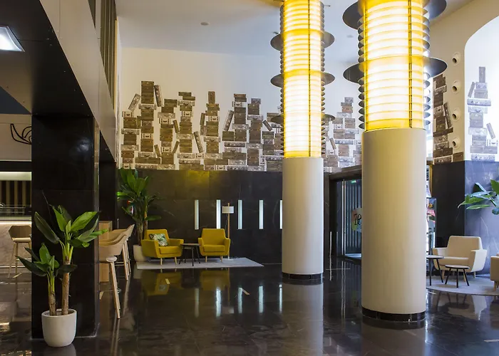 Vincci Zentro Hotel 4*