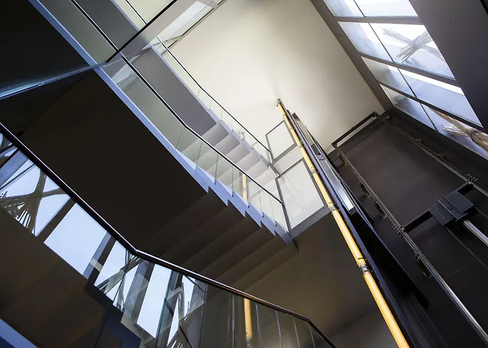 Vincci Zentro Hotel 4*