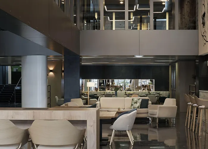 Hotel Vincci Zentro 4*