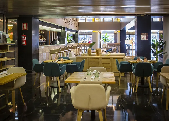 Hotel Vincci Zentro 4*